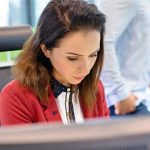 Μπαίνει στην τελική ευθεία η αύξηση του κατώτατου μισθού