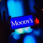 «Λύγισε» η Moody's: Έδωσε την πολυπόθητη επενδυτική βαθμίδα στην Ελλάδα