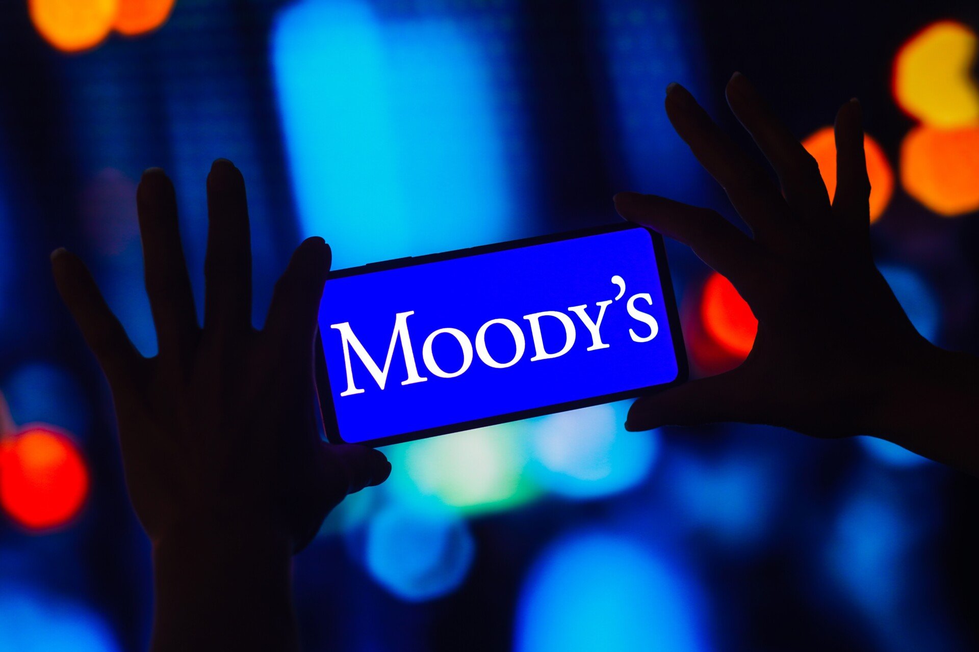 «Λύγισε» η Moody's: Έδωσε την πολυπόθητη επενδυτική βαθμίδα στην Ελλάδα
