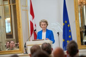 Φον ντερ Λάιεν: Η Ευρώπη να επανεξοπλιστεί γρήγορα για να έχει έναν «αξιόπιστο αποτρεπτικό» μηχανισμό έως το 2030