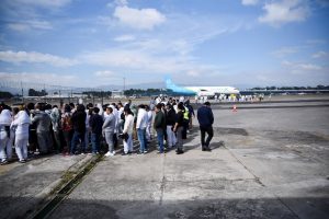 ΗΠΑ: Δικαστής απέρριψε το αίτημα της κυβέρνησης να επιτραπούν ξανά οι απελάσεις Βενεζουελάνων μεταναστών