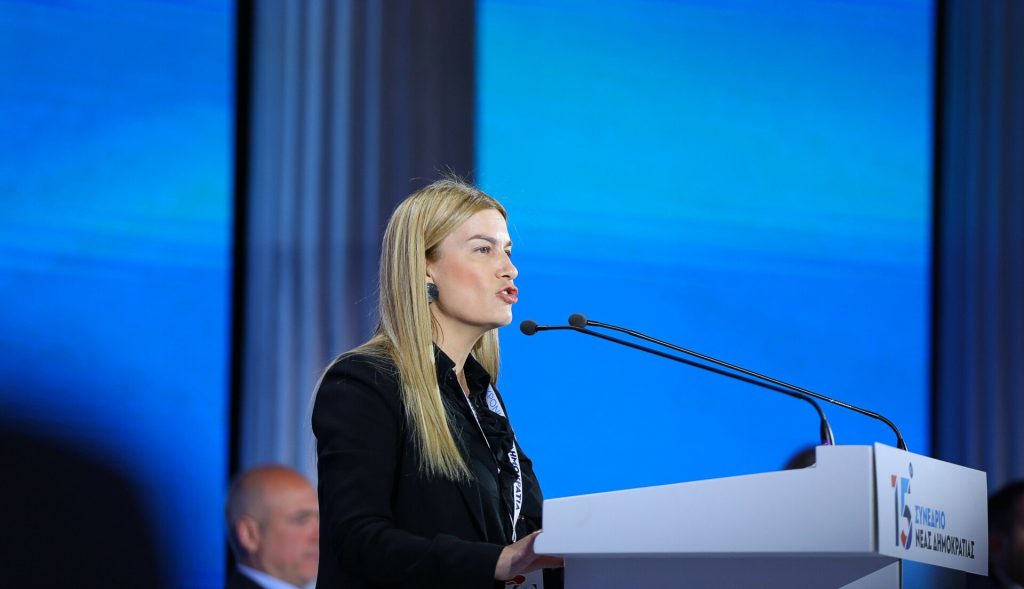 Σέβη Βολουδάκη: Ποια είναι η βουλευτής από τα Χανιά που αναλαμβάνει υφυπουργός Μετανάστευσης - Το βιογραφικό της