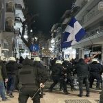 Λάρισα: «Να πέσει η βλασφημία» - Νέα επεισόδια με παραεκκλησιαστικούς έξω από κινηματογράφο