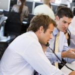 Σκιές στο status δολαρίου και treasuries λόγω Τραμπ