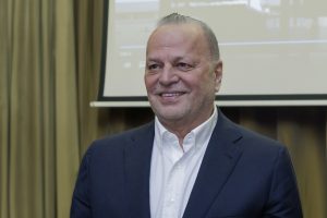 Ευ. Μυτιληναίος στο CNBC: Το γ' τρίμηνο 2025 ο πιο πιθανός χρόνος για εισαγωγή της Metlen στο LSE