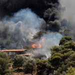 Κερατέα: Περιορίστηκε η φωτιά - Συνεχίζεται η μάχη με εστίες