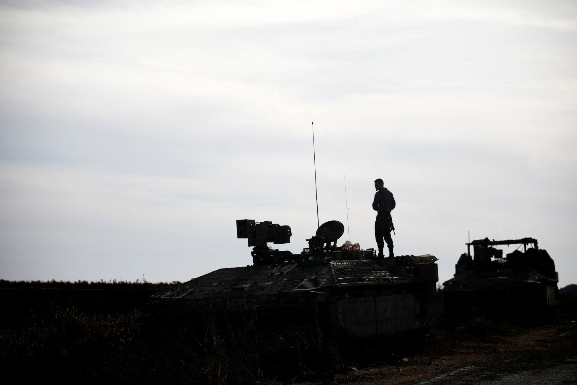 Οι ΗΠΑ ανακοίνωσαν πως θα μειώσουν κατά το ήμισυ τα στρατεύματά τους στη Συρία