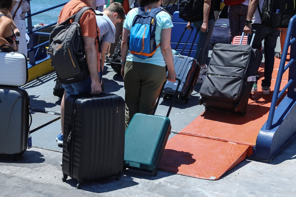 FLΥING CAT IIΙ: Απέπλευσε από τον Πόρο - Δεν βρέθηκε ύποπτος εκρηκτικός μηχανισμός