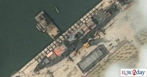 Αντιτορπιλικό της Βόρειας Κορέας αντί να καθελκυστεί... βυθίστηκε