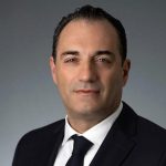 Νέος CEO της Stellantis ο επικεφαλής Βόρειας Αμερικής της αυτοκινητοβιομηχανίας