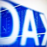 Αγορές σε νευρικό κλοιό: Ευρώ, πετρέλαιο και Bitcoin γράφουν νέο «αφήγημα» - FinanceNews.gr