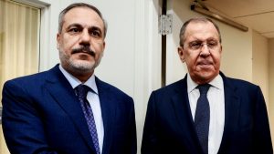 Ραγδαίες εξελίξεις - Έκτακτη τηλεφωνική συνομιλία Lavrov - Fidan για τις ρωσοουκρανικές διαπραγματεύσεις στην Κωνσταντινούπολη