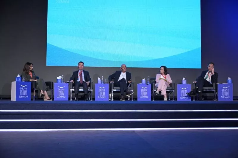 Φόρουμ Δελφών στη Σουλεϊμανίγια: «Η ΕΕ μπορεί να γίνει συνδημιουργός θετικών εξελίξεων στην Μέση Ανατολή»