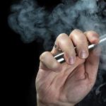 Φορολογικός εφιάλτης για καπνιστές στην ΕΕ – Τσουνάμι αυξήσεων ως 900% σε καπνό, πούρα και ηλεκτρονικά τσιγάρα