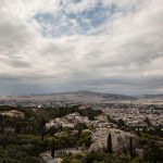 Καιρός: «Καρμπόν» το σκηνικό και σήμερα με αραιές νεφώσεις, σκόνη και υψηλές θερμοκρασίες