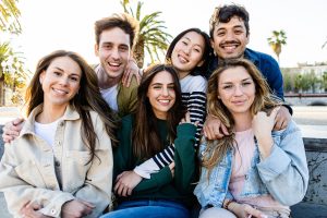 Gen Z: Ένας στους δύο σκέφτεται εναλλαγή εργοδοτών αντί μακρόχρονης παραμονής στην ίδια εταιρεία - FinanceNews.gr