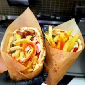 Σουβλάκι: Η τιμή σκαρφαλώνει στα 7 ευρώ -Ανεβαίνει η τιμή, πέφτει το κρέας - FinanceNews.gr