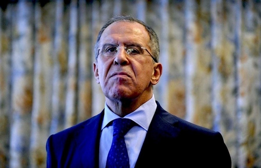Οργή Lavrov: Δύο φορές ντροπή στην ΕΕ που εμποδίζει ξένους ηγέτες να έλθουν στη Ρωσία για την Παρέλαση της Νίκης