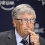 Υποκρισία... Επίθεση Bill Gates στον Elon Musk, «σκοτώνει τα φτωχότερα παιδιά στον κόσμο»
