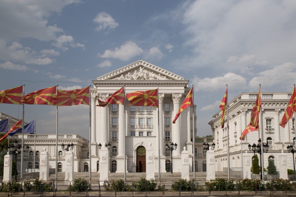 Βόρεια Μακεδονία: Αποχωρεί από την κυβέρνηση, το αλβανικό κόμμα του υπουργού Υγείας