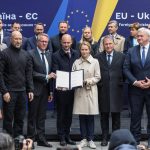 Πόλεμος στην Ουκρανία: Κίεβο και ΕΕ υπέγραψαν τη σύσταση ειδικού δικαστηρίου για εγκλήματα της Ρωσίας