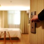 Ένωση Ξενοδόχων για το πρώτο τετράμηνο του 2025: Αύξηση 1,6% της μέσης πληρότητας των ξενοδοχείων της Αθήνας - FinanceNews.gr