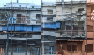 Πόσα χρόνια χρειάζονται για να αποκτήσει κάποιος δικό του σπίτι στην Ελλάδα;