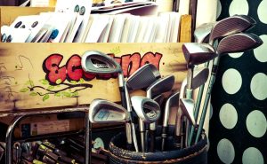 Στο στόχαστρο της ΔΙΜΕΑ τα second-hand: Έλεγχοι, άδειες και καταγγελίες για παρανομίες - FinanceNews.gr