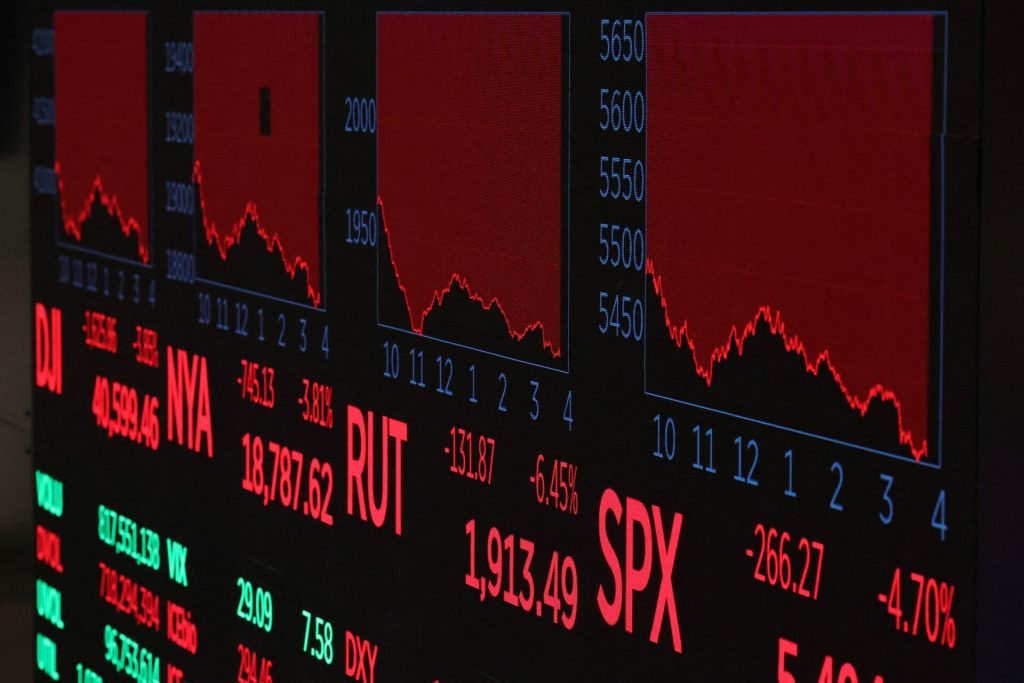 Νέα πτώση στη Wall Street εν αναμονή των αποφάσεων της Fed