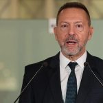 Στουρνάρας: Να γίνει το ευρώ παγκόσμιο αποθεματικό νόμισμα