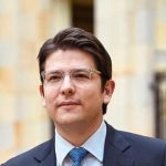 Πυροβολήθηκε στο κεφάλι υποψήφιος πρόεδρος της Κολομβίας