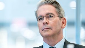 Βόμβα μεγατόνων: Ο ΥΠΟΙΚ των ΗΠΑ Scott Bessent φαβορί για τη διαδοχή Powell στη Fed - Ανατρέπονται όλες οι ισορροπίες