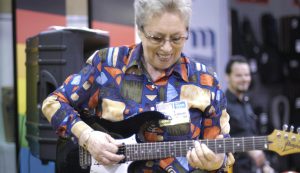 Κάρολ Κέι: Η θρυλική μπασίστρια αρνήθηκε να εισαχθεί στο Rock & Roll Hall of Fame