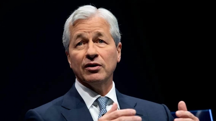 Μαύρη πρόβλεψη από τον Jamie Dimon της JP Morgan: Ζούμε σε εικονική πραγματικότητα, το πραγματικό σοκ έρχεται…