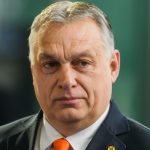 Ουγγαρία: Συνελήφθη άντρας που απειλούσε να αποκεφαλίσει τον Orban με σπαθί