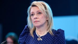 Ανελέητο σφυροκόπημα Zakharova: Οι ΗΠΑ φτιάχνουν... καταπληκτικό επενδυτικό κλίμα με πολέμους και «ειρηνικούς βομβαρδισμούς»