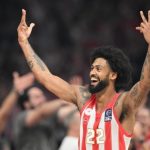 Το 15ο για τα «100»: Tyler timer την κατάλληλη στιγμή, στον θρόνο ο  Ολυμπιακός με MVP Ντόρσεϊ
