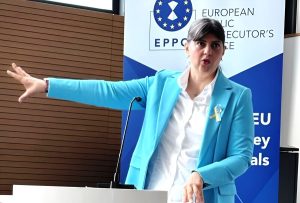 Laura Codruta Kövesi – Η επικεφαλής της EPPO: Εμβληματική μορφή στον ευρωπαϊκό αγώνα κατά της διαφθοράς - FinanceNews.gr