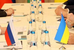 Με ποιον… εξωτερικό παράγοντα μιλούσαν οι Ουκρανοί στις συνομιλίες με τη Ρωσία