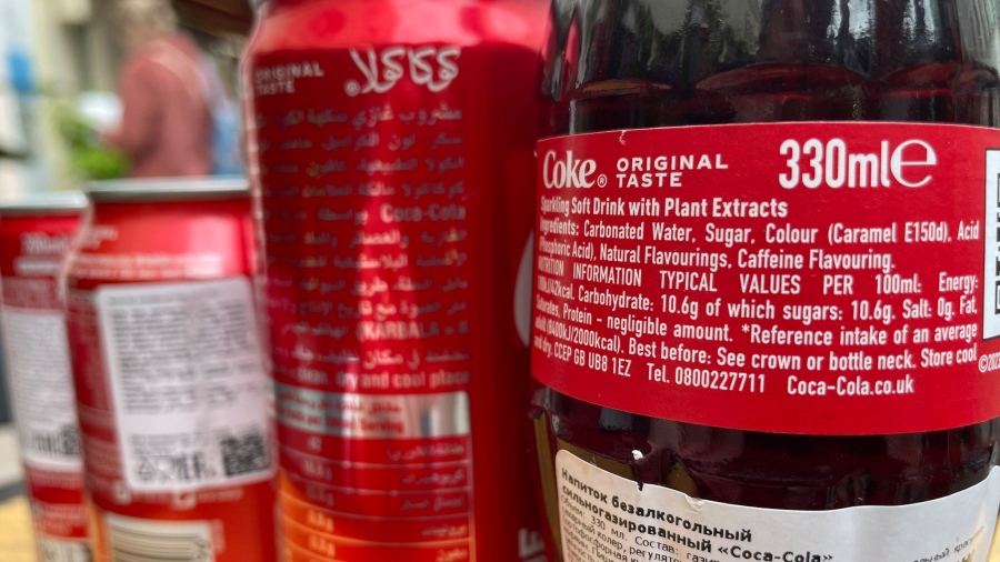 Ferrari, Coca-Cola και Range Rover - Η Ρωσία σπάει τις κυρώσεις με παράλληλες εισαγωγές
