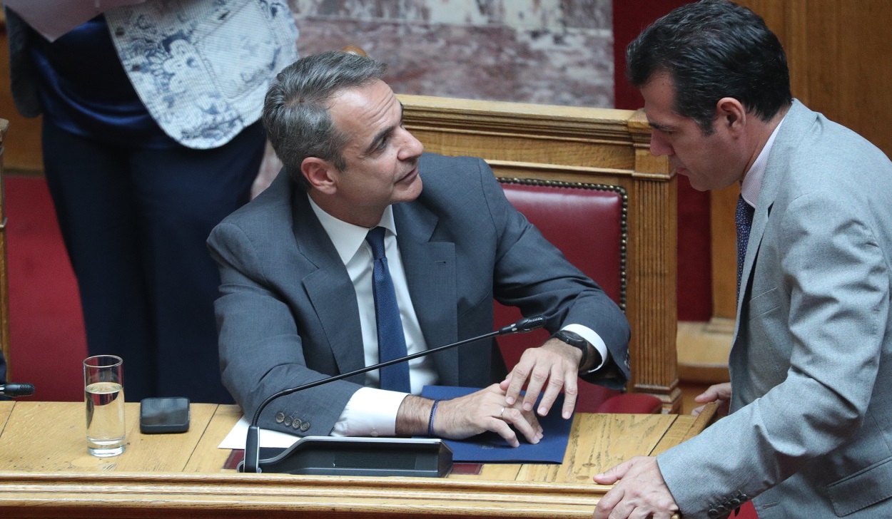 Νέος Υπουργός Μετανάστευσης ο Θάνος Πλεύρης – Οι αλλαγές στο κυβερνητικό σχήμα