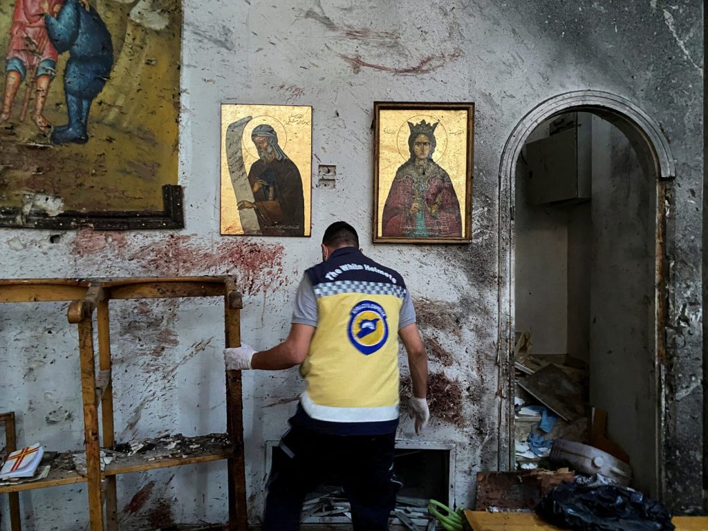 Το ΥΠΕΞ για το τρομοκρατικό χτύπημα στον ελληνορθόδοξο ναό: Απαιτούμε από τις συριακές αρχές να λάβουν άμεσα μέτρα
