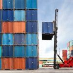 Η ΕΕ ετοιμάζει δασμούς 30% σε αμερικανικά προϊόντα 100 δισ. ευρώ