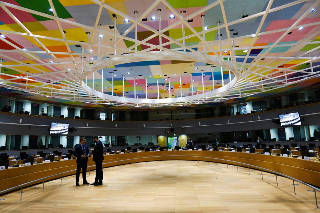 Βρυξέλλες: Στο τραπέζι η ενεργοποίηση της ρήτρας διαφυγής