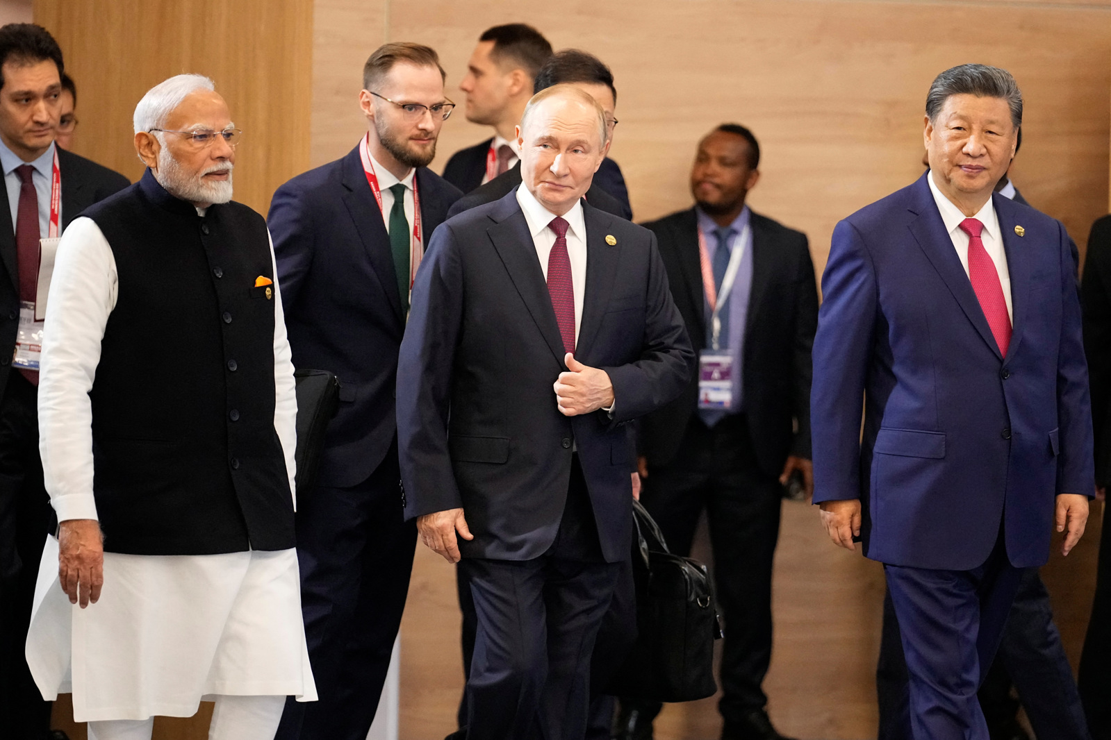 Πούτιν στους BRICS: Το φιλελεύθερο μοντέλο της παγκοσμιοποίησης είναι πλέον ξεπερασμένο - FinanceNews.gr