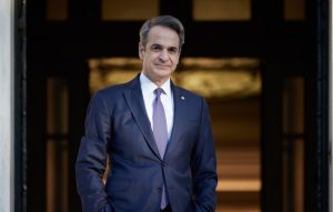 Φιάσκο η γιορτή της Δημοκρατίας - Απομονωμένος από όλους ο Μητσοτάκης βλέπει παντού εχθρούς και συνομωσίες