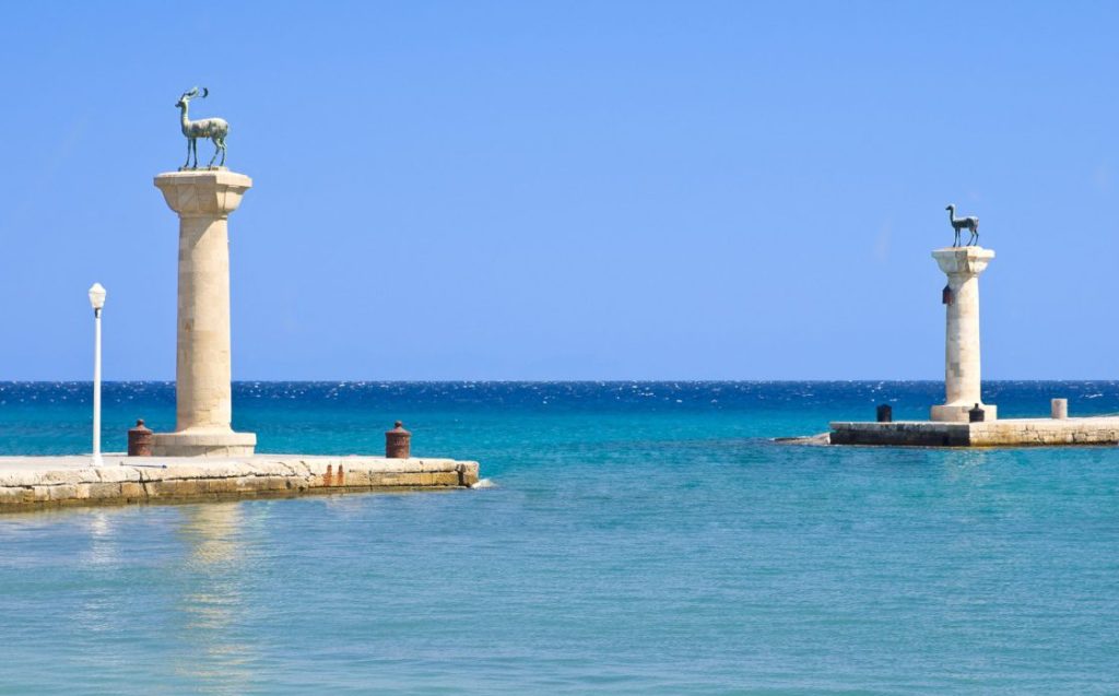 financialreport.gr
