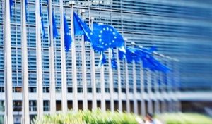 Η ΕΕ ανακοινώνει νέο ταμείο 2,3 δισ. ευρώ για την ανοικοδόμηση της Ουκρανίας - FinanceNews.gr