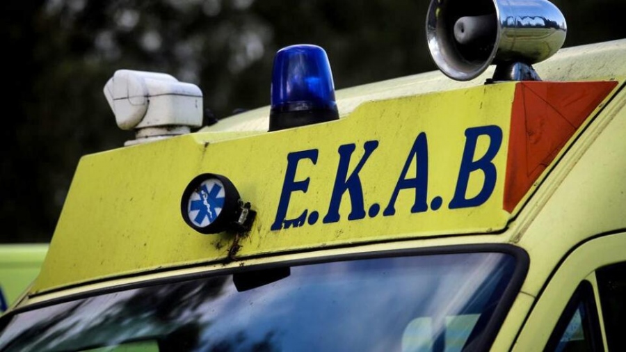 Θρήνος στην Πέλλα - Γυναίκα παρασύρθηκε από το αμάξι της και πέθανε - Δεν είχε βάλει χειρόφρενο
