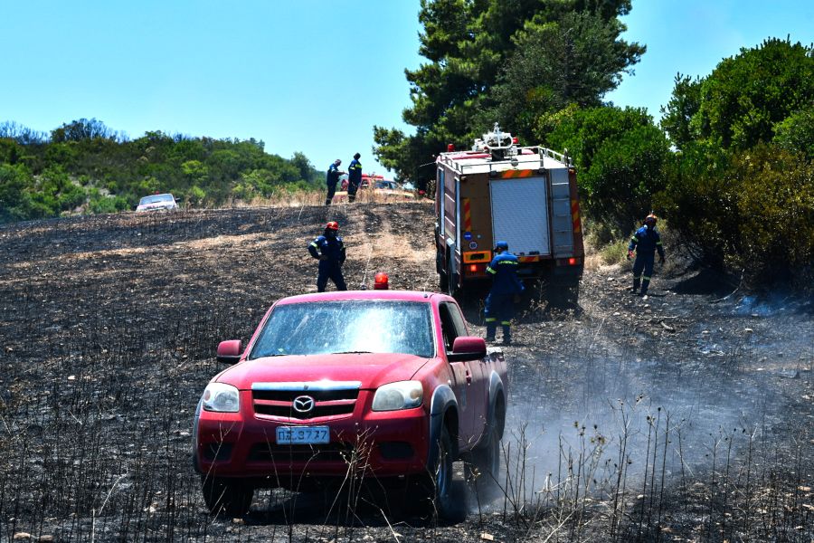 Σε ύφεση η φωτιά στην Εύβοια: Μάχη με τους ανέμους για πλήρη έλεγχο - FinanceNews.gr